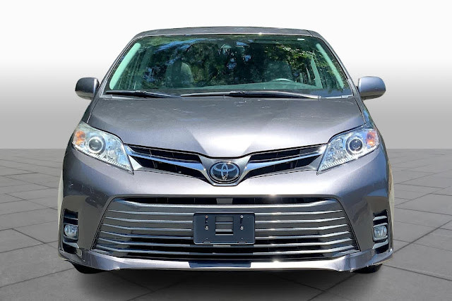 2020 Toyota Sienna XLE Premium