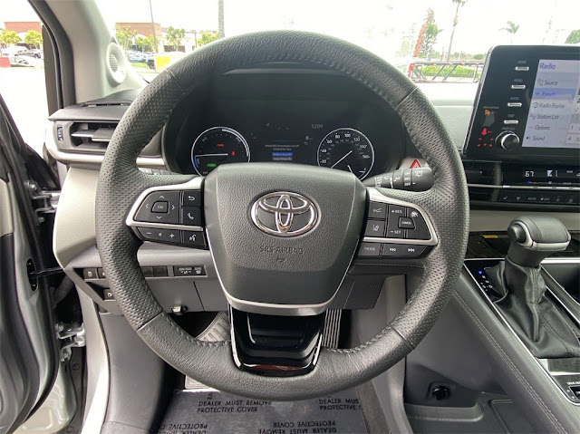 2023 Toyota Sienna Limited