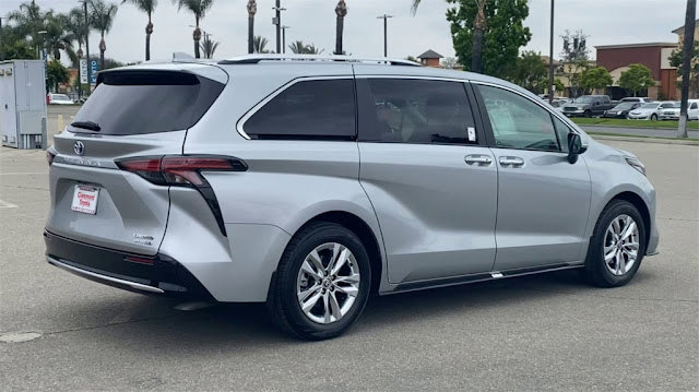 2023 Toyota Sienna Limited