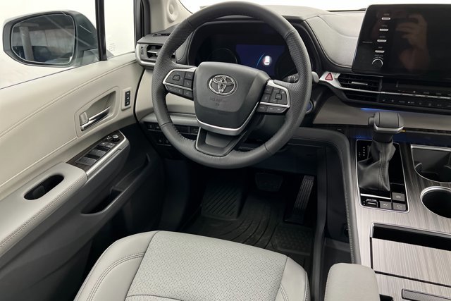 2024 Toyota Sienna Limited