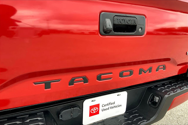 2022 Toyota Tacoma SR Double Cab 5 Bed V6 AT