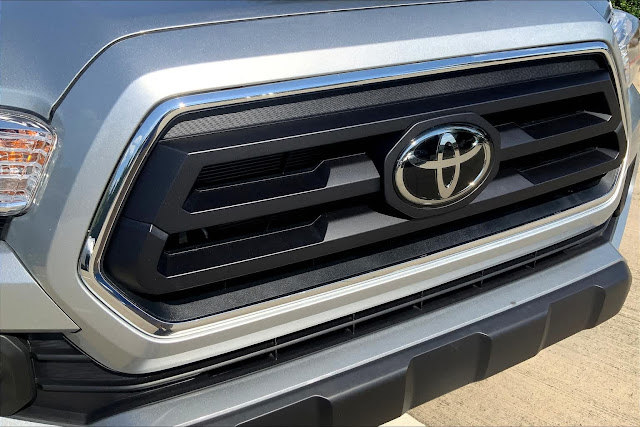 2023 Toyota Tacoma SR5 Double Cab 5 Bed V6 AT