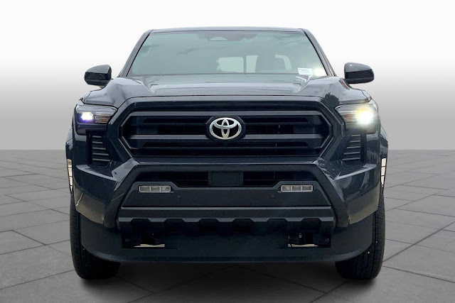 2024 Toyota Tacoma SR5 Double Cab 5 Bed AT