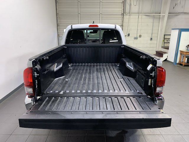 2022 Toyota Tacoma SR5 Access Cab 6 Bed I4 AT