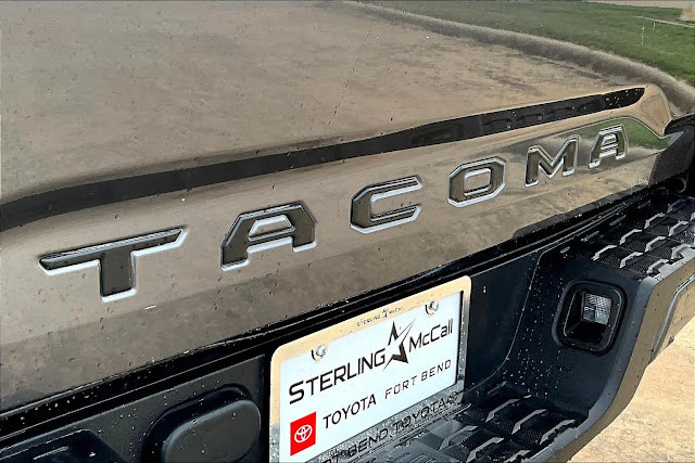 2021 Toyota Tacoma SR Double Cab 5&#039; Bed I4 AT