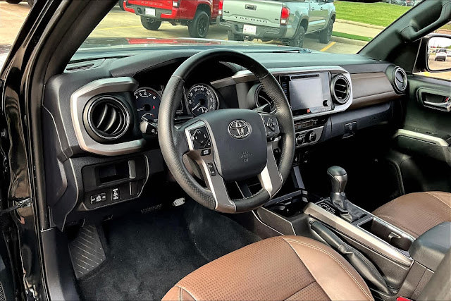 2016 Toyota Tacoma Limited 2WD Double Cab V6 AT