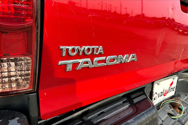 2013 Toyota Tacoma PreRunner 2WD Double Cab I4 AT