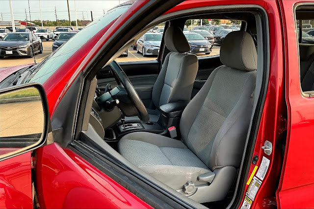 2013 Toyota Tacoma PreRunner 2WD Double Cab I4 AT