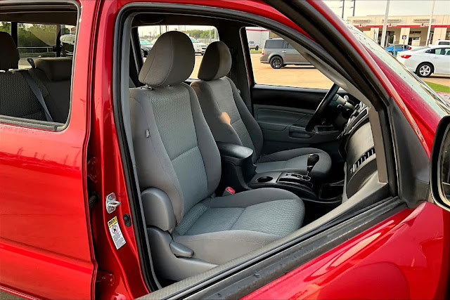 2013 Toyota Tacoma PreRunner 2WD Double Cab I4 AT