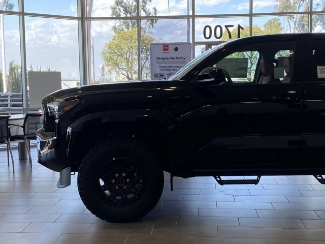 2024 Toyota Tacoma 4WD SR5