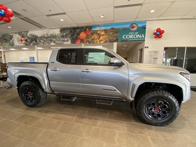 2024 Toyota Tacoma 4WD SR5