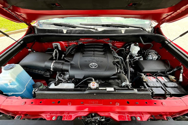 2021 Toyota Tundra Platinum CrewMax 5.5 Bed 5.7L