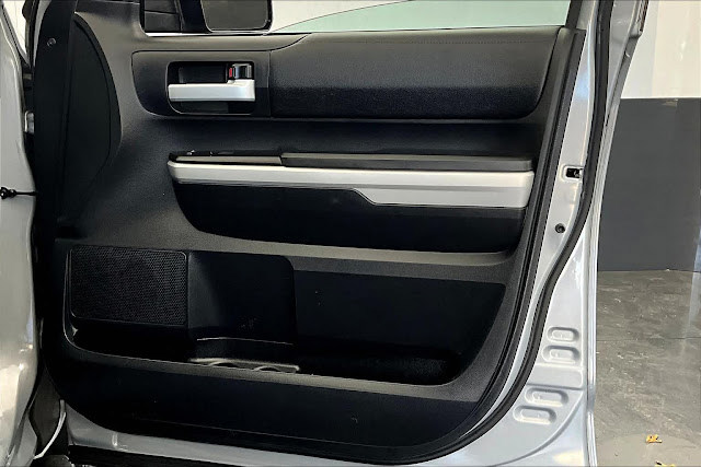 2018 Toyota Tundra SR5 CrewMax 5.5 Bed 5.7L FFV