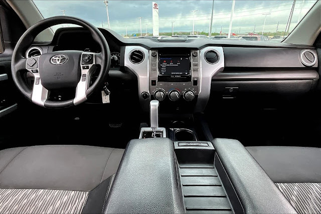 2018 Toyota Tundra SR5 CrewMax 5.5&#039; Bed 5.7L FFV