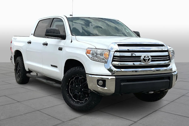 2016 Toyota Tundra SR5 CrewMax 5.7L FFV V8 6-Spd AT