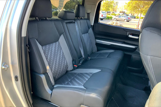 2018 Toyota Tundra SR5 CrewMax 5.5 Bed 5.7L