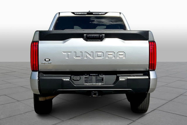 2023 Toyota Tundra SR5 CrewMax 5.5 Bed