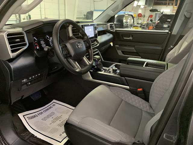 2024 Toyota Tundra SR5 CrewMax 5.5&#039; Bed