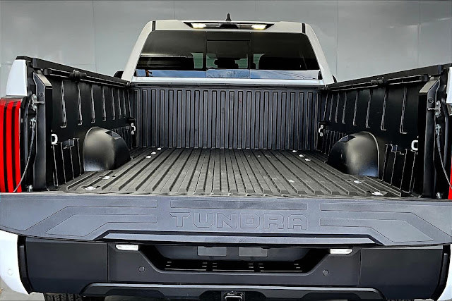 2024 Toyota Tundra SR5 Double Cab 8.1 Bed