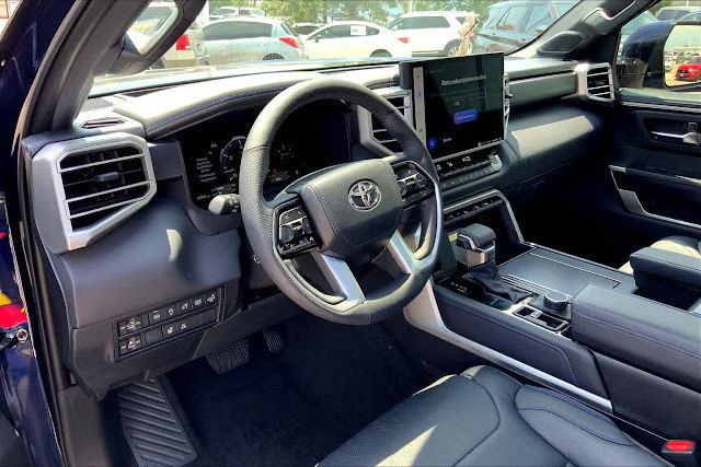 2022 Toyota Tundra Platinum CrewMax 5.5 Bed