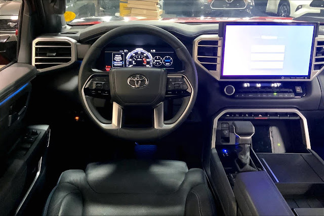 2023 Toyota Tundra Platinum Hybrid CrewMax 5.5 Bed