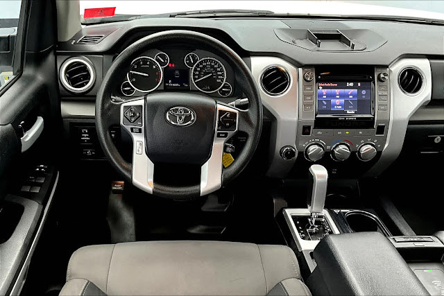 2017 Toyota Tundra SR5 Double Cab 6.5 Bed 5.7L