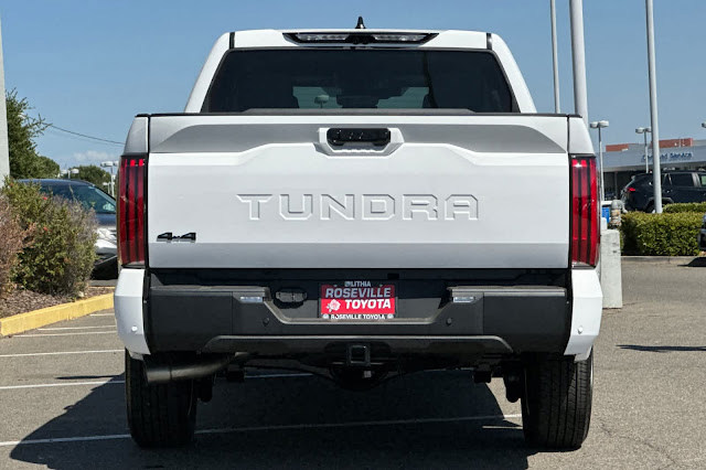 2024 Toyota TUNDRA Limited CrewMax 5.5 Bed