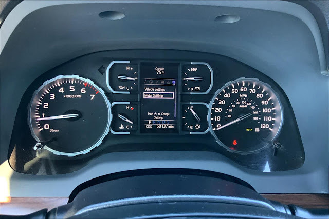 2018 Toyota Tundra 4WD Limited CrewMax 5.5 Bed 5.7L4WD SR5 Crew