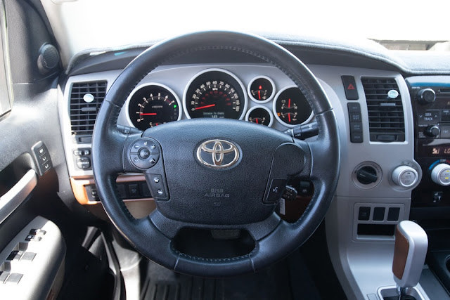 2008 Toyota Tundra 4WD Truck CrewMax 5.7L V8 6-Spd AT LTD