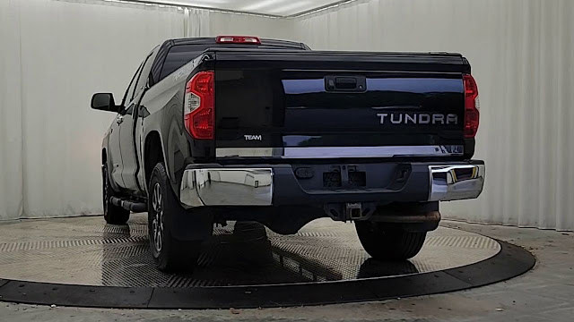 2014 Toyota Tundra 4WD Truck SR5