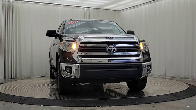 2014 Toyota Tundra 4WD Truck SR5