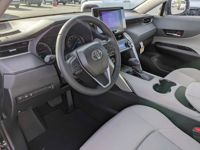 2024 Toyota Venza LE