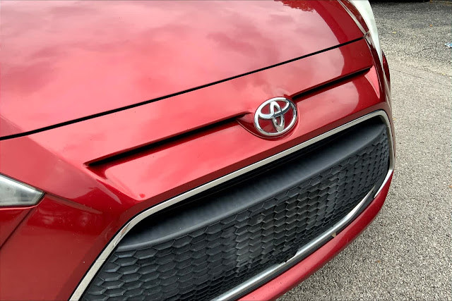 2019 Toyota Yaris LE