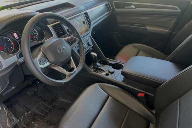 2021 Volkswagen Atlas 3.6L V6 SE w/Technology