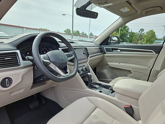 2022 Volkswagen Atlas 3.6L V6 SE w/Technology Pkg. Panoramic S