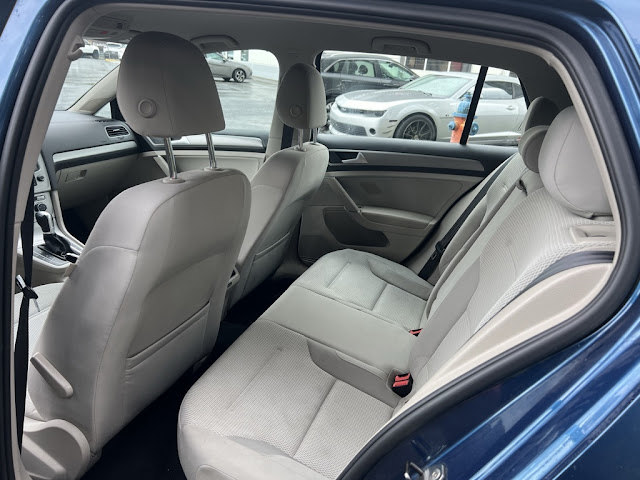 2017 Volkswagen Golf TSI SE 4-Door