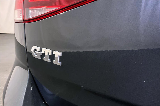 2016 Volkswagen Golf GTI S