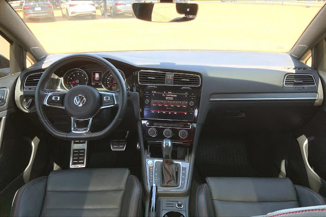 2021 Volkswagen Golf GTI SE
