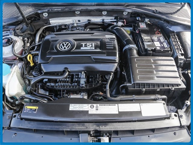 2018 Volkswagen Golf R DCC &amp;amp; Navigation 4Motion
