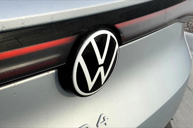 2022 Volkswagen ID.4 Pro
