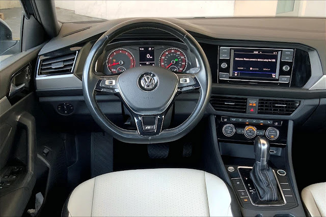 2019 Volkswagen Jetta R-Line