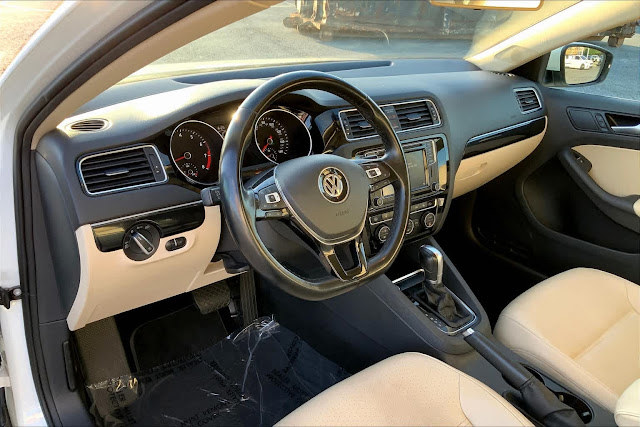 2017 Volkswagen Jetta 1.8T SEL