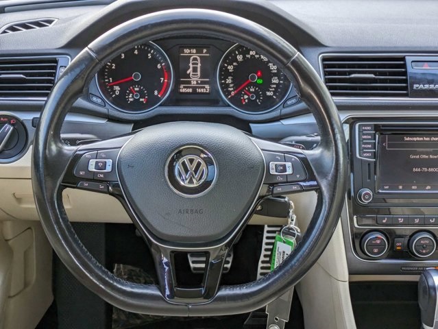 2018 Volkswagen Passat 2.0T R-Line