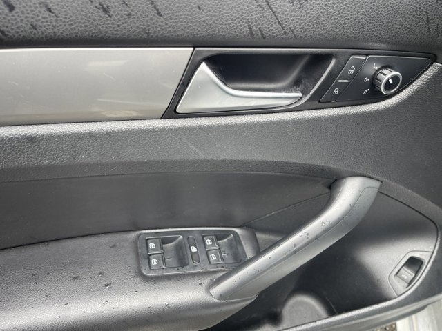 2015 Volkswagen Passat 1.8T Wolfsburg Edition