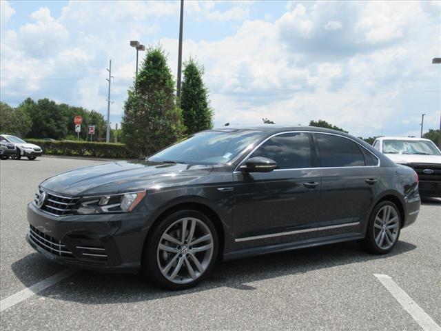 2017 Volkswagen Passat 1.8T R-Line