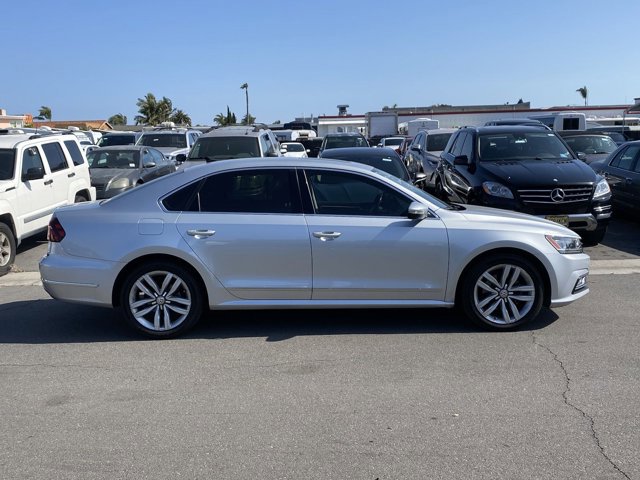 2017 Volkswagen Passat 1.8T SE