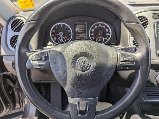 2016 Volkswagen Tiguan Base