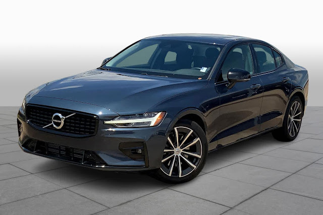 2021 Volvo S60 Momentum