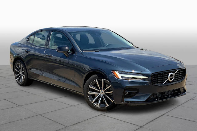 2021 Volvo S60 Momentum