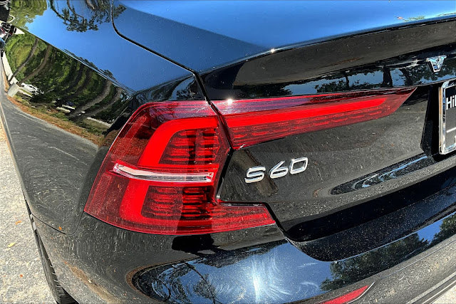 2019 Volvo S60 R-Design